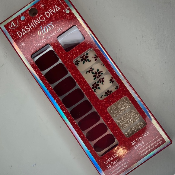 Dashing Diva | Gloss Poinsettia Princess Gel Nail Strips GS770 - Picture 2 of 6